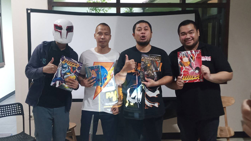 Laporan Acara Perdana PANEL BY PANEL BY ONTAKERIPUT COMICS: Diskusi Komik WLDR, KAMBODJA, dan JAGAD THUNDER