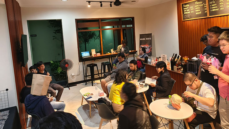 Laporan PANEL BY PANEL: From Superhero Comics Talk Show To Car Meet bersama Ian Waryanto, Garasi 57, dan Built By Apes